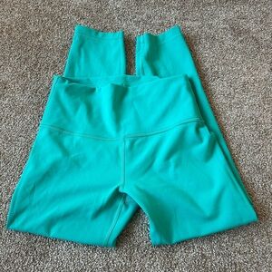 Lululemon wunder under